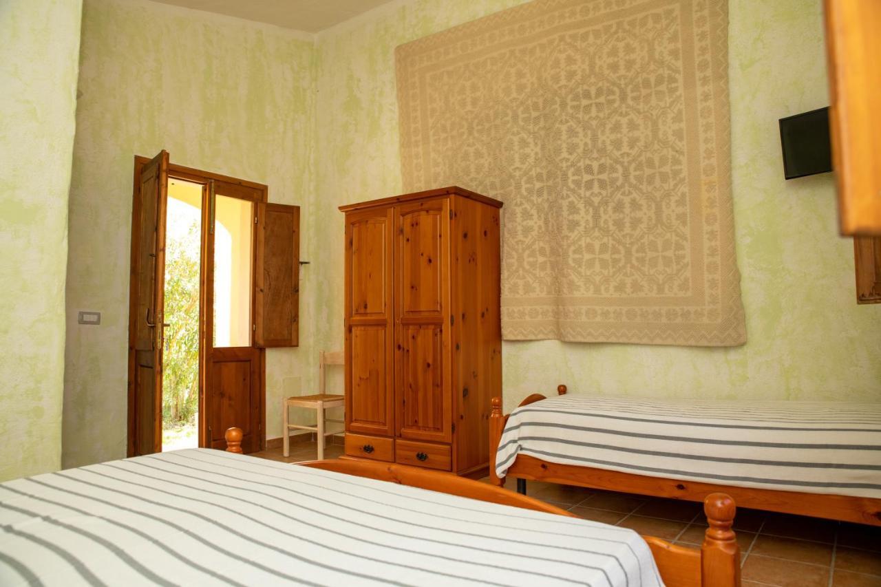 Tratalias Agriturismo Santa Lucia מראה חיצוני תמונה
